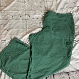 Columbia  Aruba Omni Shade Womens Trail pants  size 22W